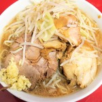 ラーメン二郎 - ラーメン小＋ニンニク多め