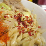 ラーメン二郎 - 粗挽き唐辛子投下～♪