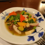 墨花居 - 季節の１０種野菜の沖縄塩炒め