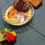 ビストロ エルエラ - フォアグラのブリュレ   フォアグラのポワレと共に