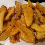 かき小屋フィーバー222 - カキフライとフライドポテト