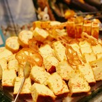 Mampei Hoteru - 根菜とチーズのパウンドケーキ（ロンギングハウス）＠ブルーチーズとチェダー？の2種