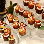 Manpei Hotel - 苺のカップケーキ＠バニラ・チョコの2種（軽井沢プリンスホテル）