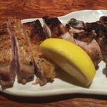 さば銀 - 極鶏腿肉の炭火焼。