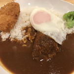 べねぜら - ハンバーグカレーカニクリームコロッケ追加