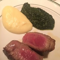 ウルフギャング・ステーキハウス 六本木 - プライムグレード熟成T-BONEステーキとマッシュポテトとクリームスピナッチ