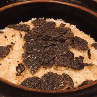 はらまさ - これが噂のトリュフたっぷり土鍋御飯。