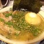 鶏の煮込み煮玉子入り　450円