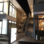 アンツ ミールズ アンド コーヒー バー - 