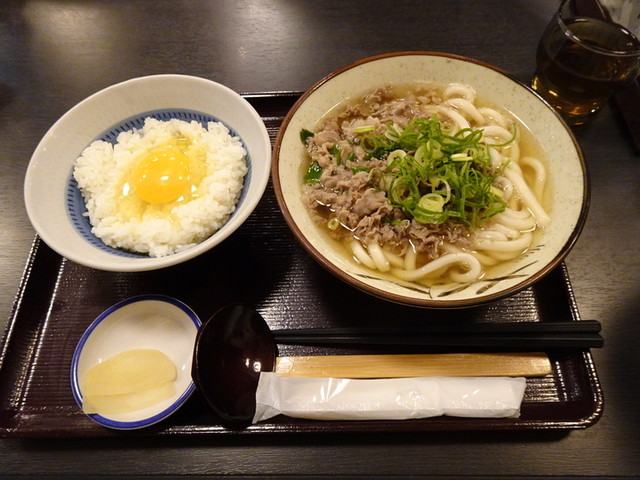肉うどんも美味しいです By 太巻き 千とせ べっかん 難波 南海 うどん 食べログ