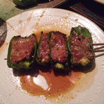 鳥茂 - ピーマンの肉詰め串でございます