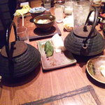鳥茂 - レアな日本酒は鉄の急須で出されます