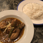 Emerada - チキンカレー1,000円