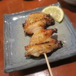 やきとり山平 - 手羽先　美味