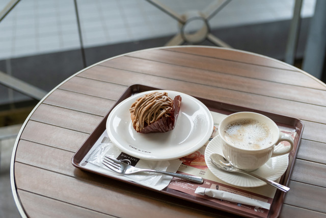 Cafe de CRIE Bunkyo Shibikku Senta - Korakuen/Cafe | Tabelog