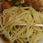 スタミナラーメン 日向 - スタミナ冷やし並780円　麺アップ