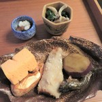 日本料理 きた川 - なまこ酢　モロコ塩焼き　海老芋唐揚げ　庄内麩・クリームチーズ　平茸・法蓮草和え物　丸十レモン煮　玉子真薯　