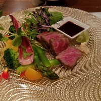 フレンチ割烹 宿 - 黒毛和牛サーロインのポワレ ~ポルト酒のソース~