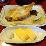 望洋樓 - 朝食：出し巻き卵、干物（越前沖産笹鰈）、望洋樓特製鯖へしこ
