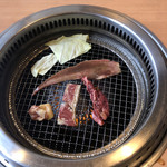 焼肉ウエスト - 謎肉は豚タン？