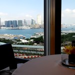 Lung King Heen - ビクトリア・ハーバーを見下ろしながら