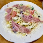 イタリア食堂&自然派ワイン colico - パスタランチコース(\980)　名物！！地元野菜と生ハム、パルミジャーノチーズのパスタ