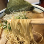 麺房 昭和呈 - 燻製チャーシュー麺 