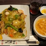 山海宴 - 五目あんかけ焼きそば　￥850-