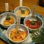 和牛 まつした - ●おまかせコース 8,500円(前菜・和牛ﾚｽﾃｰｷ・上塩ﾀﾝ・ﾈｷﾞ塩ﾀﾝｶﾙﾋﾞ・ｽﾃｰｷｶｯﾄ・焼しゃぶ・焼すき・ﾀﾚ焼・味噌焼比べ・和牛寿司)＋追加単品 ホルモン盛合せ 500円x4=10,500円 2019年02月