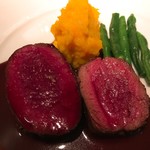 コート ドール - エゾ鹿のステーキ 粒コショウソース