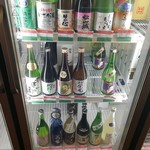 蔵元屋 - 酒棚