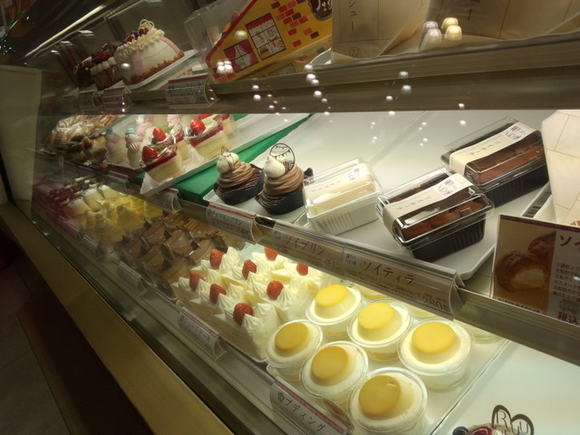 北の自然菓 柳月 星が浦ぴあざフクハラ店 - 新大楽毛（ケーキ）の写真