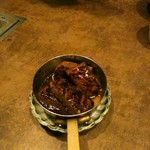 肉ト小料理 馴れうし - バター醤油と絡めて完成。