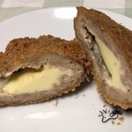 平田牧場 - チーズメンチかつ