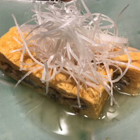 うなぎ家 しば福や - 出汁に浸された鰻巻きは硬い食感