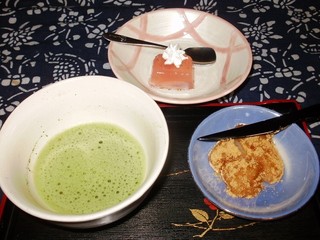 Kamogawa - 抹茶とあべ川餅