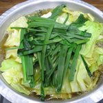 新世界もつ鍋屋 - 