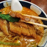 支那麺 はしご - 美味しい排骨肉！