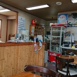 新川食堂 - お店の中の様子