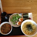 つけ麺　夢や - つけめんセットとおにぎり。