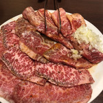 ワインと焼肉 近江牛肉店 - 