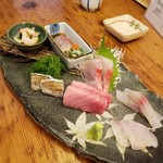伊豆の味処　錦 - 刺し身盛り合わせ