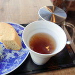 新宿ダイアログ - オーガニックほうじ茶500円