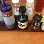 ごはん処 かつ庵 - 卓上調味料