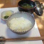 八百亀 - 炊き立てご飯、