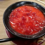回転寿し トリトン - 苺の杏仁豆腐　ふわとろでしたが少し粉っぽく感じました
