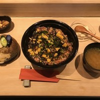 鮨 逸喜優 - バラちらし