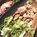 Robatadokoro Isshin - 地鶏のつくり盛り合わせ5種＆名物！地鶏がちゃ焼き