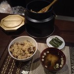 IRORI - 鶏釜飯