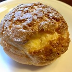 ウベール - 美味しいよ♡   シュークリーム  157円